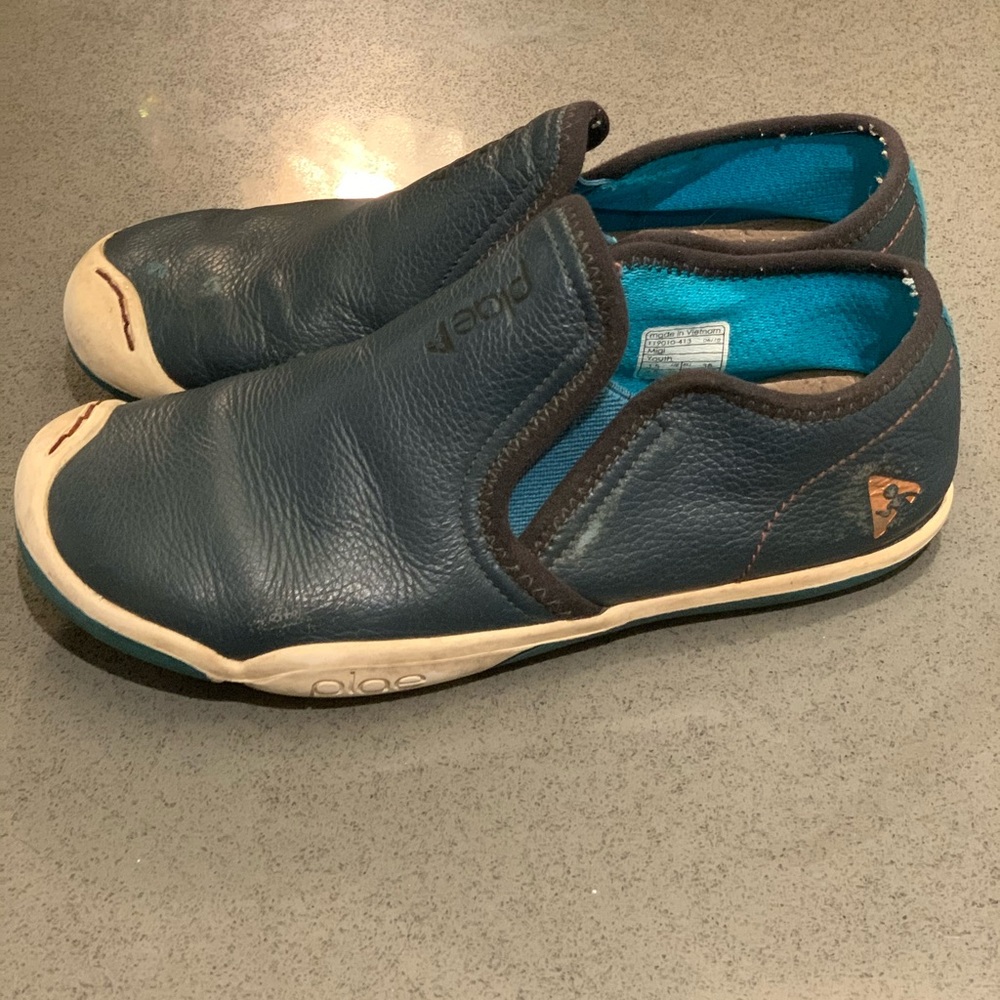 Plae kids 3.5 Navy Blue Slip-on